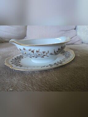 Noritake White and Gold Floral Porcelain Gravy Boat with Saucer